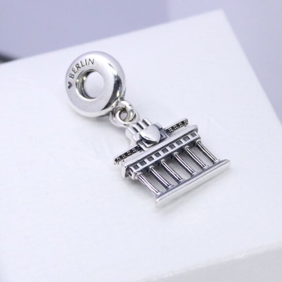 Pandora Brandenburg Gate Berlin Charm S925 Sterling Silver with box - Picture 1 of 5